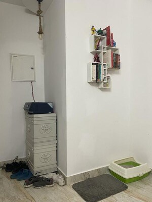 Bathroom in 6 BHK Independent House at Maharani Bagh – for Sale