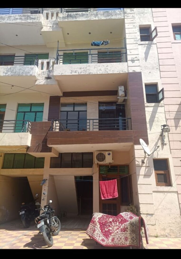 Exterior View, bhabat 2 Bedroom 900 Sq.Ft. Apartment In Bhabat Zirakpur 10227477