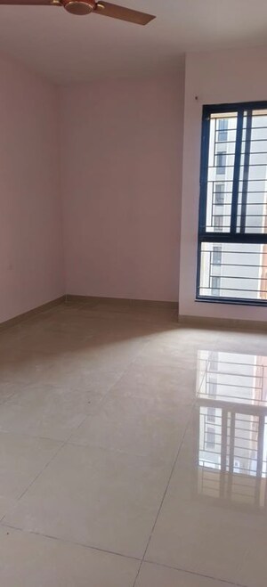 Room in 2 BHK Apartment at Sargam CHS Nanded, Sinhagad Road – for Rent