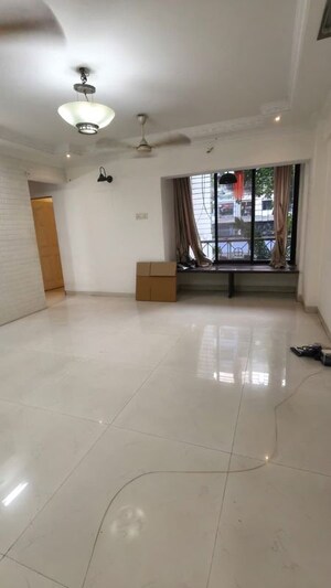 Room in 2 BHK Apartment at Chaurang CHS, Sanpada – for Rent