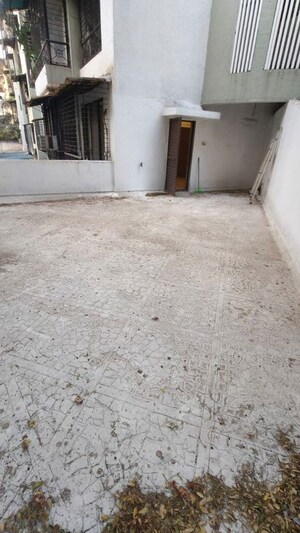 Room in 2 BHK Apartment at Chaurang CHS, Sanpada – for Rent