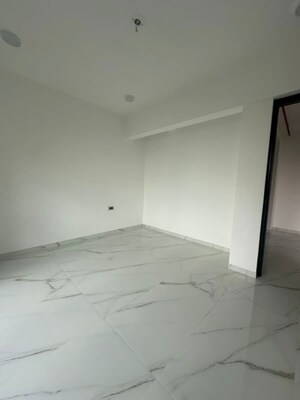 Room in  Apartment at Nahar Amaryllis Towers and Plaza, Chandivali – for Sale