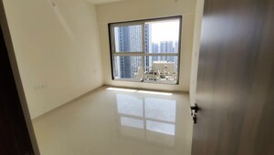 Room in 2 BHK Apartment at Runwal Sanctuary, Mulund West – for Rent