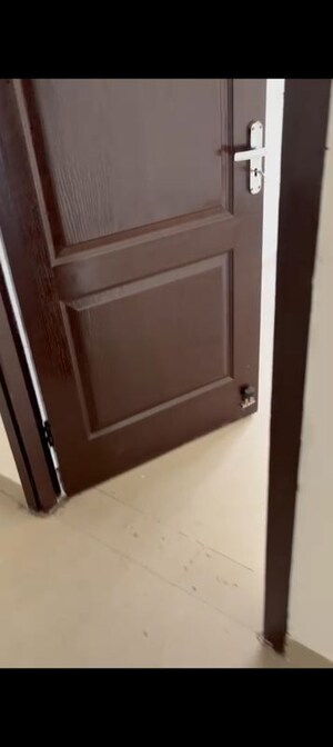 Room in 3 BHK Apartment at VVIP Addresses, Raj Nagar Extension – for Sale