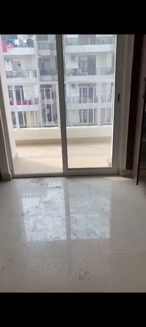 Room in 3 BHK Apartment at VVIP Addresses, Raj Nagar Extension – for Sale