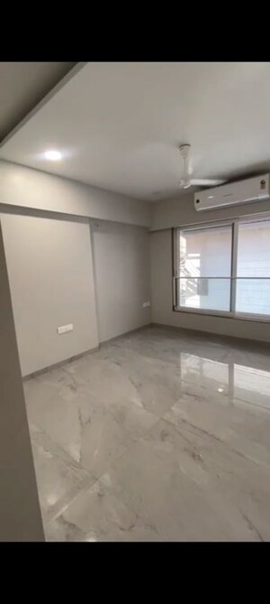 Room in 3 BHK Apartment at Ghatkopar East – for Rent