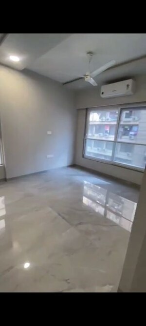 Room in 3 BHK Apartment at Ghatkopar East – for Rent