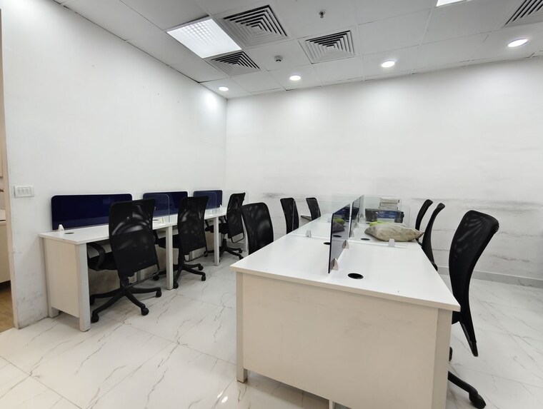 Team Area, grandslam-ithum Commercial Office Space 1900 Sq.Ft. In Sector 62 Noida 10227529