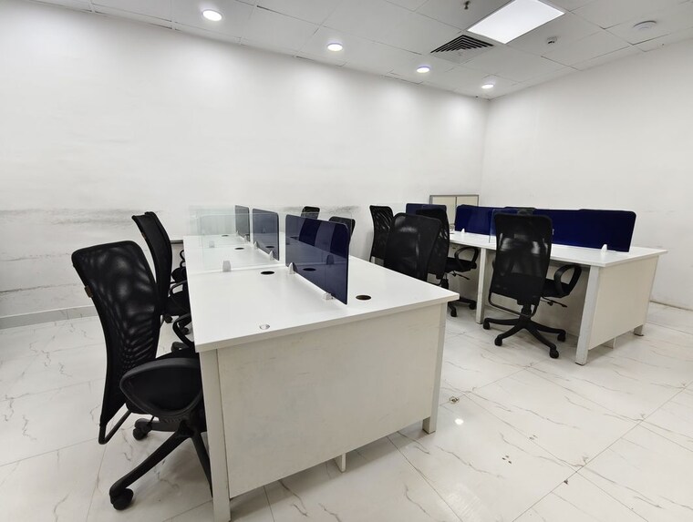 Team Area, grandslam-ithum Commercial Office Space 1900 Sq.Ft. In Sector 62 Noida 10227529