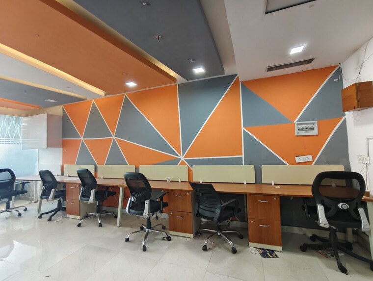 Team Area, grandslam-ithum Commercial Office Space 828 Sq.Ft. In Sector 62 Noida 10226518
