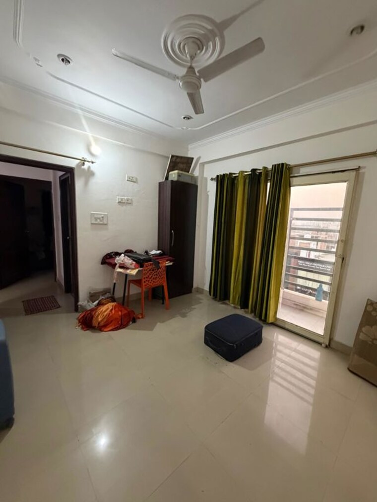 Living Room, mi-riviera-residency-phase-ii 2 Bedroom 1050 Sq.Ft. Apartment In Gomti Nagar Lucknow 10227539