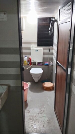 Bathroom in 1 BHK Apartment at Mahindra Happinest Kalyan, Kalyan West – for Sale