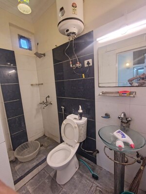 Team Area in 2 BHK Builder Floor at Malviya Nagar – for Rent