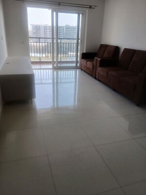 Room in 3 BHK Apartment at Century Breeze, Jakkuru – for Rent