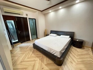 Bedroom in 3 BHK Apartment at Hauz Khas – for Rent
