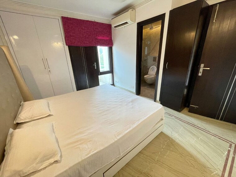 Bedroom, hauz khas 3 Bedroom 2000 Sq.Ft. Apartment In Hauz Khas Delhi 10227574