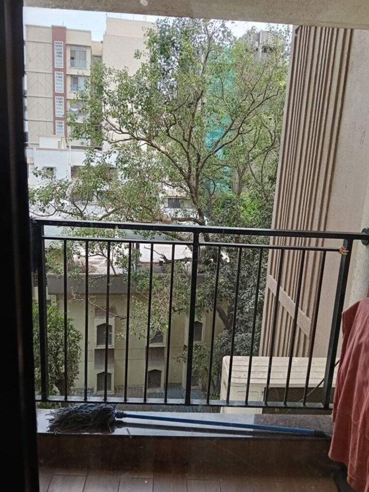 Balcony, kalpataru-imperia 2 Bedroom 830 Sq.Ft. Apartment In Santacruz West Mumbai 10227594