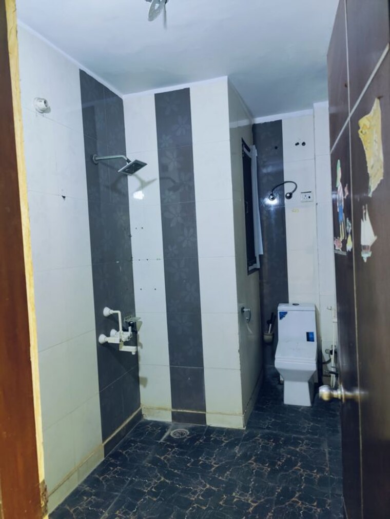 undefined, sector 46 3 Bedroom 2000 Sq.Ft. Builder Floor In Sector 46 Noida 10227600