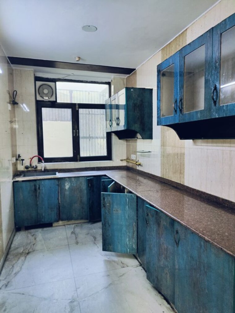 Kitchen, sector 46 3 Bedroom 2000 Sq.Ft. Builder Floor In Sector 46 Noida 10227600