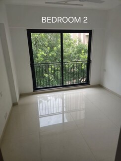 2 BHK + Servant Room Apartment For Rent in Kalpataru Imperia