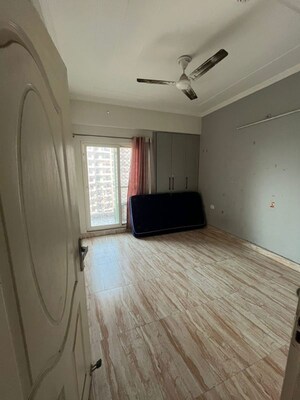 Bedroom in 3 BHK Apartment at Migsun Twinz, Eta Ii Greater Noida – for Rent
