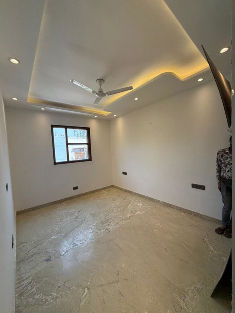 Room, junapur village 3 Bedroom 1400 Sq.Ft. Apartment In Junapur Village Delhi 10227597