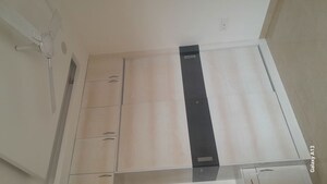 Building Lobby in 3 BHK Builder Floor at Unitech South City II, Sector 50 – for Rent