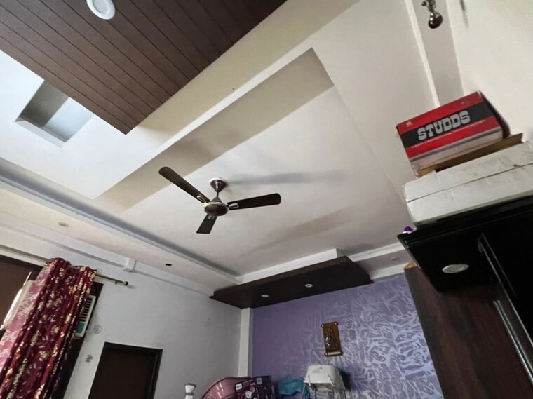 undefined, nehru nagar iii 4 Bedroom 230 Sq.Yd. Builder Floor In Nehru Nagar Iii Ghaziabad 10227616
