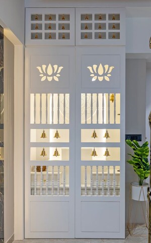 Furnished Amenities in 4 BHK Penthouse at Chamunda Nagar – for Sale