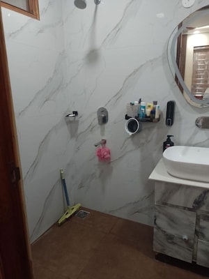 Bathroom in 3 BHK Builder Floor at Parklands, Sector 85 – for Rent