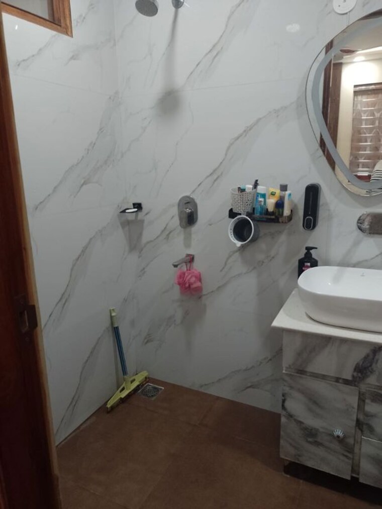 Bathroom, parklands 3 Bedroom 2250 Sq.Ft. Builder Floor In Sector 85 Faridabad 10227643