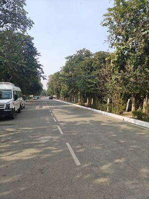  Plot For Sale in Shakti Khand 2