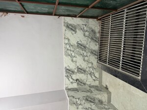 Balcony in 2.5 BHK Builder Floor at Sector 63a – for Rent