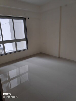 Room in 3 BHK Apartment at Godrej Prime, Chembur – for Rent