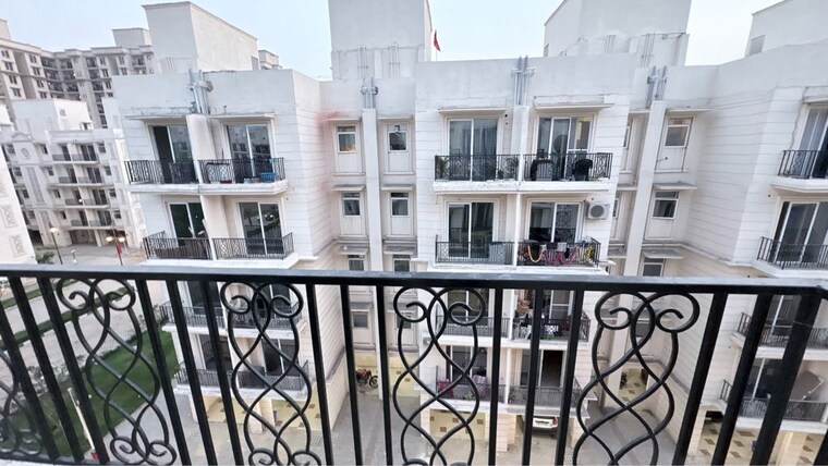 Balcony, signature-global-park-4-and-5 2 Bedroom 845 Sq.Ft. Independent House In Sohna Sector 36 Gurgaon 10227638