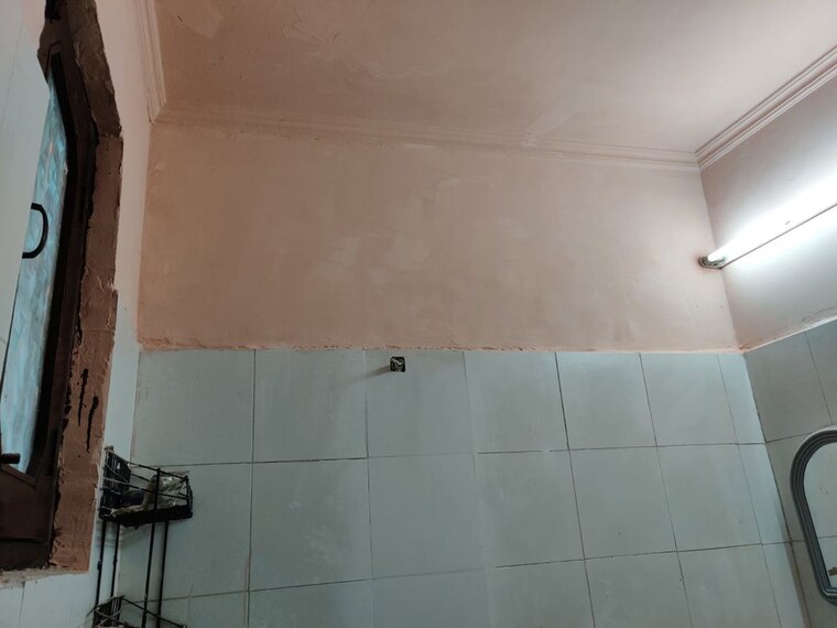 Bathroom, rajendra nagar sector 2 2 Bedroom 950 Sq.Ft. Builder Floor In Rajendra Nagar Sector 2 Ghaziabad 10227650
