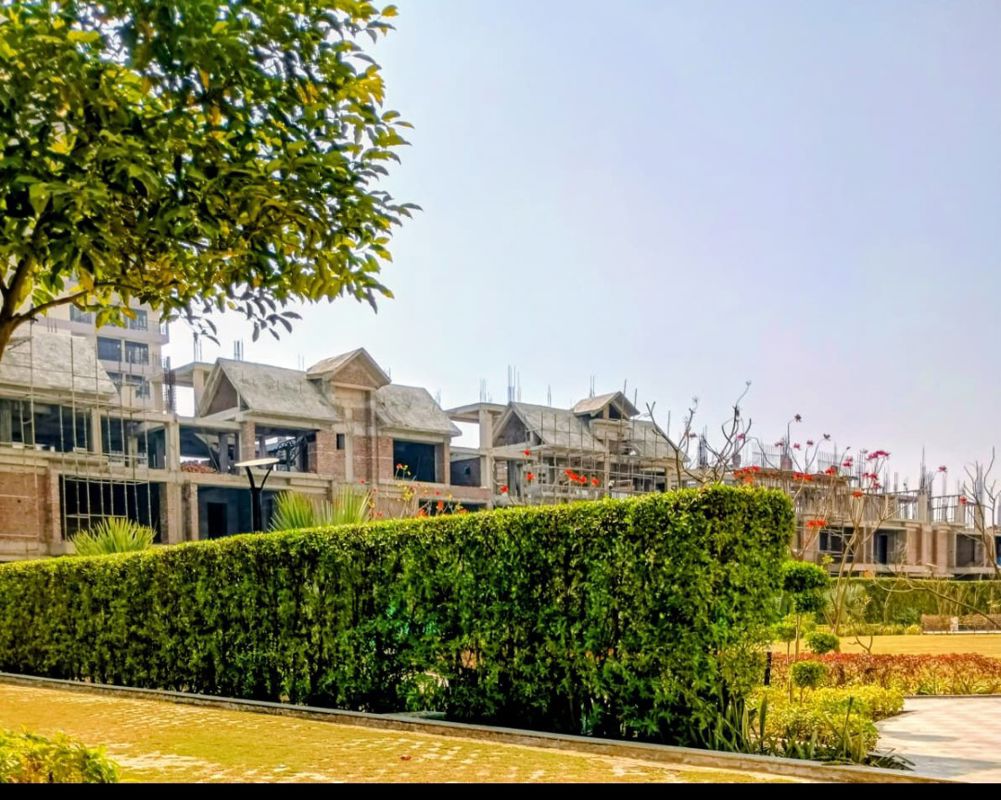 5 BHK + Servant Room 287 Sq.Yd. Villa in Assotech Blith