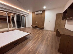 Room in 4 BHK Apartment at SNN Clermont, Hebbal – for Rent