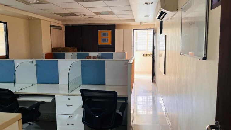 Team Area, natasha-penta Commercial Office Space 1400 Sq.Ft. In Infantry Road Bangalore 9954781