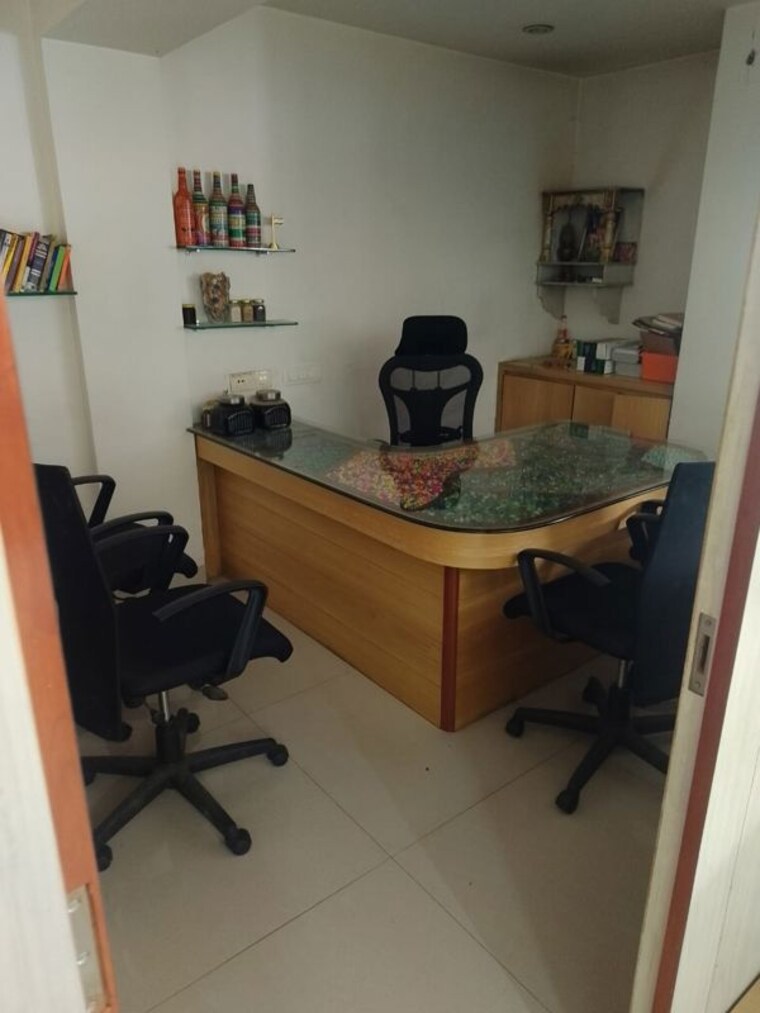 Team Area, natasha-penta Commercial Office Space 1400 Sq.Ft. In Infantry Road Bangalore 9954781
