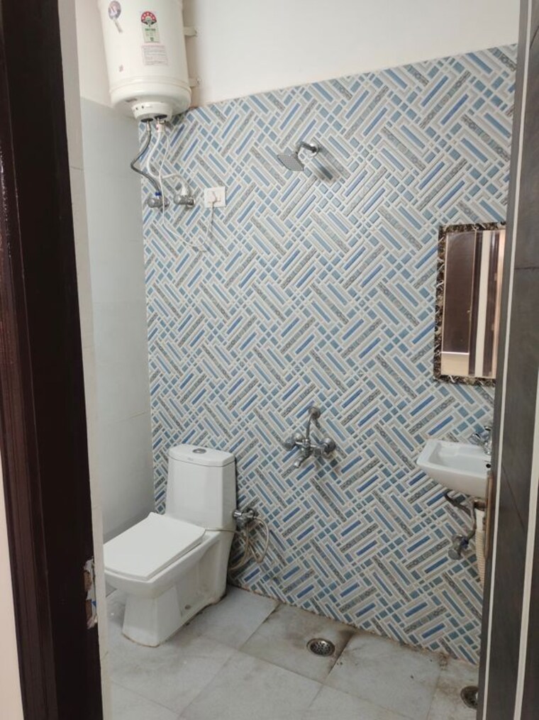 Bathroom, palm-residency-chhatarpur 2 Bedroom 850 Sq.Ft. Apartment In Chattarpur Delhi 10227673