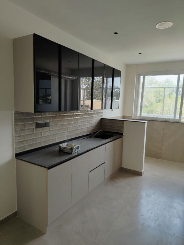 Kitchen, sindhi-colony-ulsoor 3 Bedroom 2050 Sq.Ft. Apartment In Halasuru Bangalore 9674215