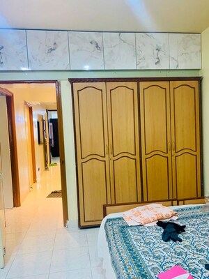 Bedroom in 2.5 BHK Apartment at Somwar Peth – for Rent