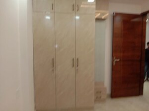Furnished Amenities in 3 BHK Builder Floor at Nawada – for Sale