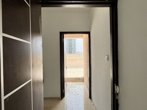 Building Lobby in 2 BHK Apartment at Fortune Elite Mulund West, Mulund West – for Rent