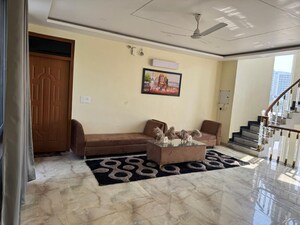 Living Room in 6+ BHK Villa at Ansal Sushant Golf city, Bagiamau – for Rent