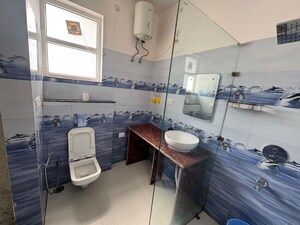 Team Area in 6+ BHK Villa at Ansal Sushant Golf city, Bagiamau – for Rent