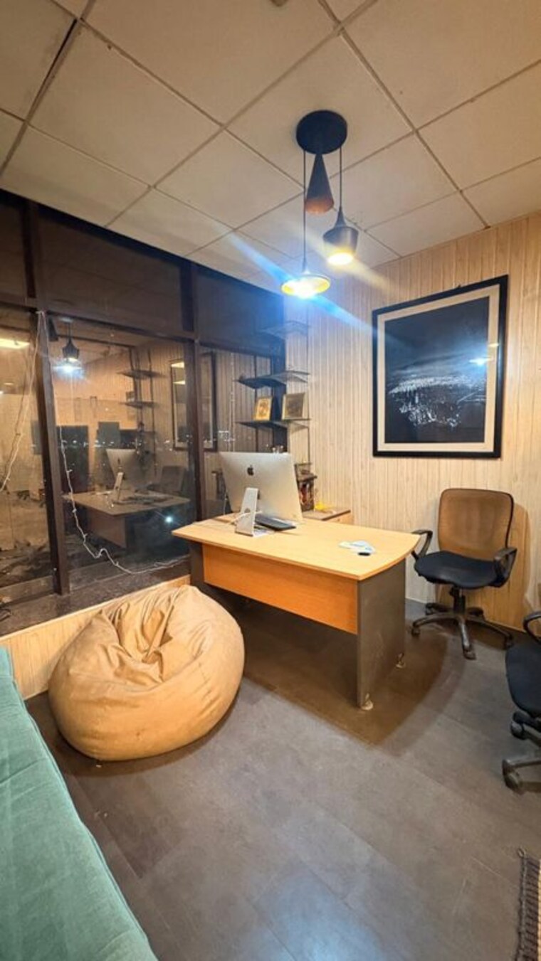 Living Room, rohtas-summit Commercial Office Space 1400 Sq.Ft. In Vibhuti Khand Lucknow 10227742