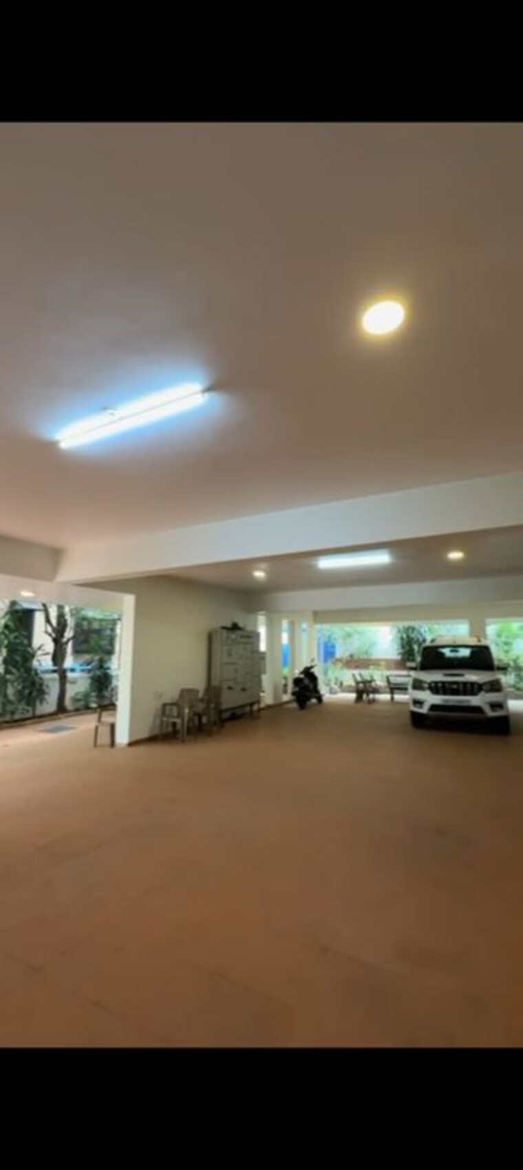  Parking, js-grande 5 Bedroom 9000 Sq.Ft. Independent House In Race Course Road Bangalore 9870831