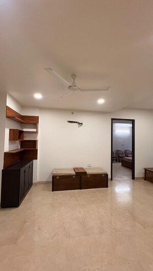 Room in 4 BHK Apartment at Emaar Orange Castle, Sarsawan – for Rent